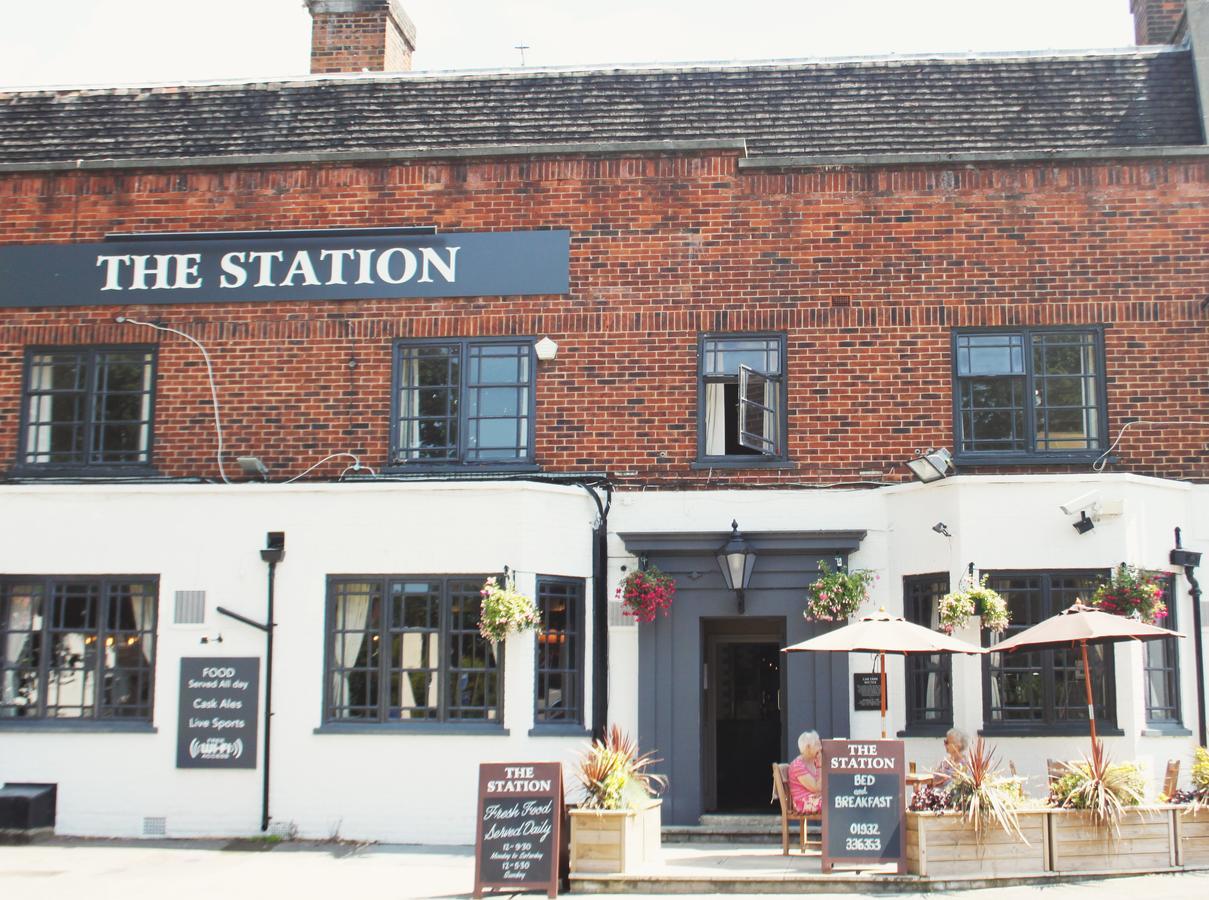 The Station Ξενοδοχείο West Byfleet Εξωτερικό φωτογραφία